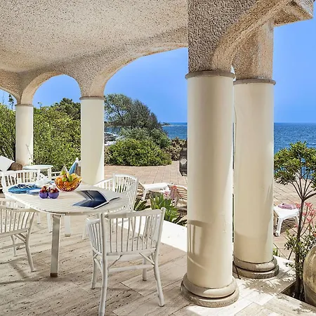 Mare Arabico Villa